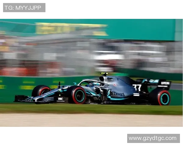 F1直播精彩瞬间：速度与激情的赛道画卷